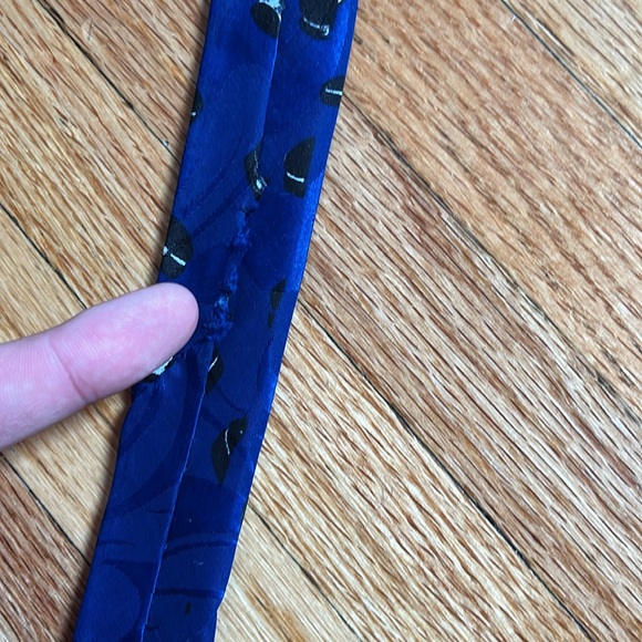 Vintage Toronto Maple Leafs Necktie / 1993 / NHL / 100% Polyester - Picture 6 of 6